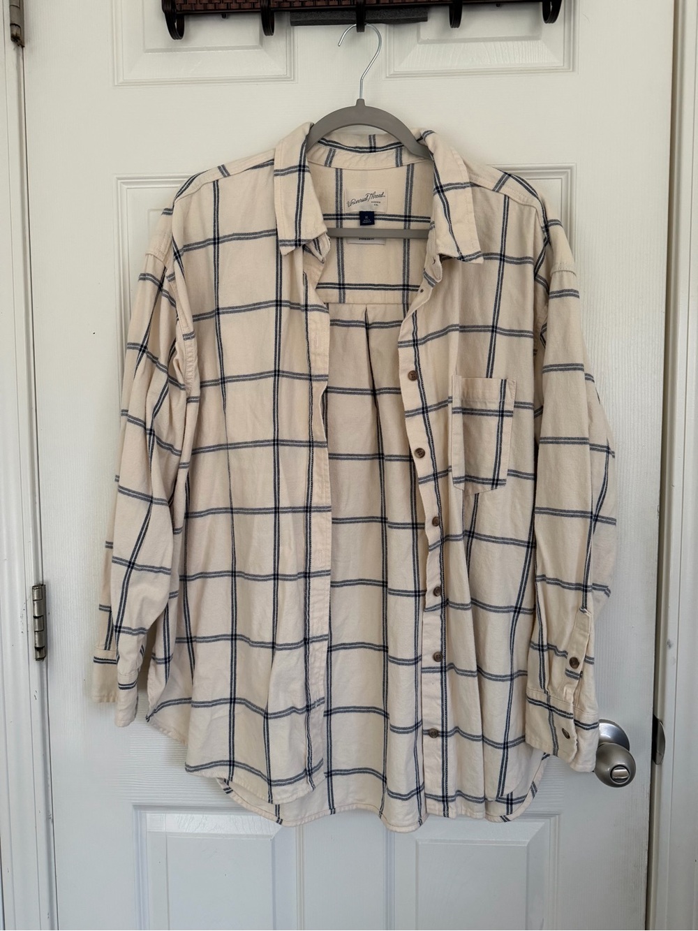 Women's Long Sleeve Flannel Button-Down Shirt - Universal Thread